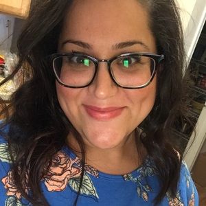 Meet your Posher, Kari